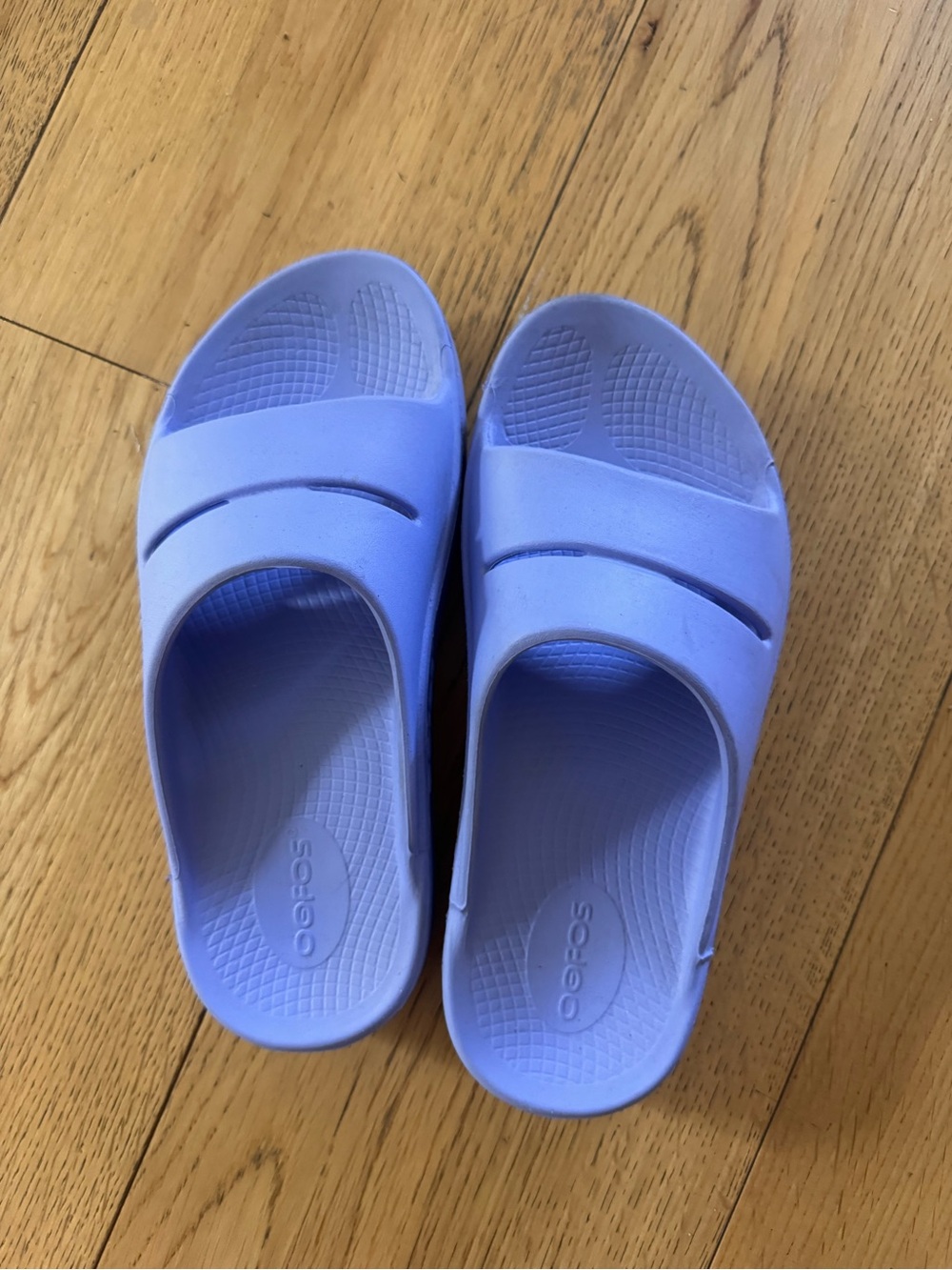 Oofos' Recovery Slides in Lavender